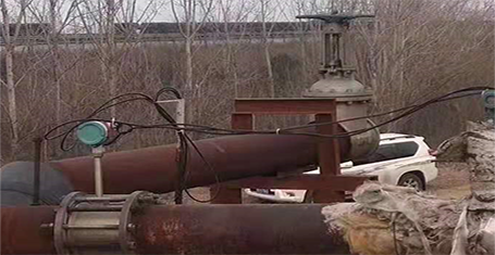 化工廠(chǎng)用分體式夾持連接渦街流量計(jì)測(cè)氣體